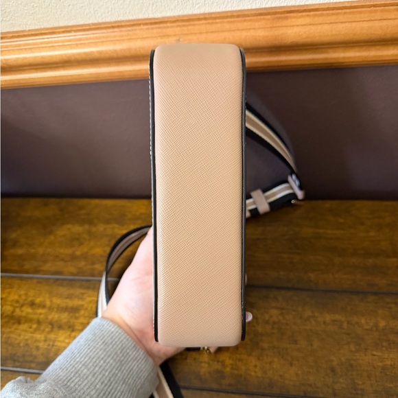 ✨NWOT - Kate Spade Oh Snap Colorblock Mini Camera Bag✨ - Picture 9 of 11